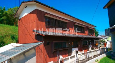 宝坂三戸建の外観画像