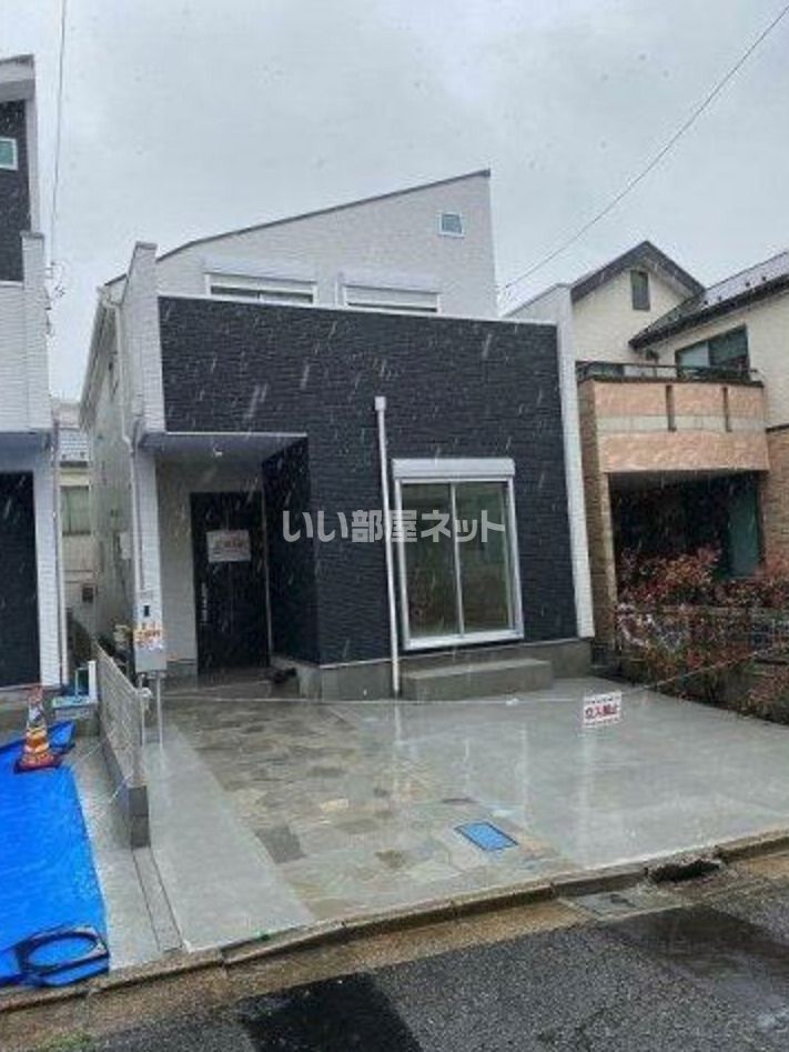 三鷹市新川5丁目戸建の外観画像