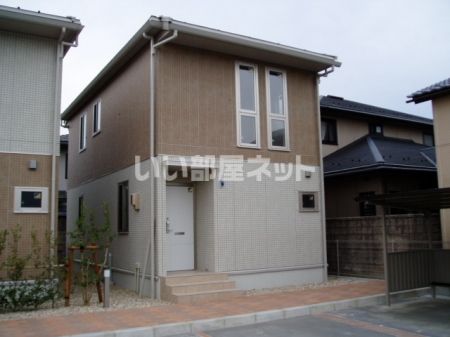 狐橋貸家 C棟の外観画像