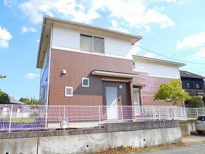 プラムヒルA棟の外観画像