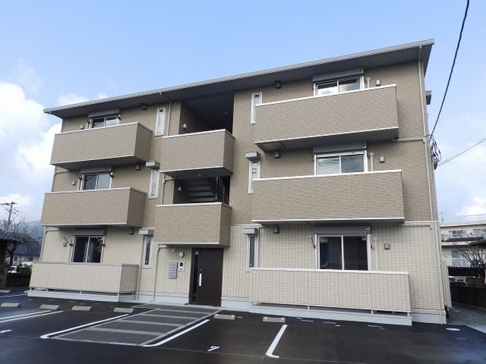 アンジュ小郡の外観画像