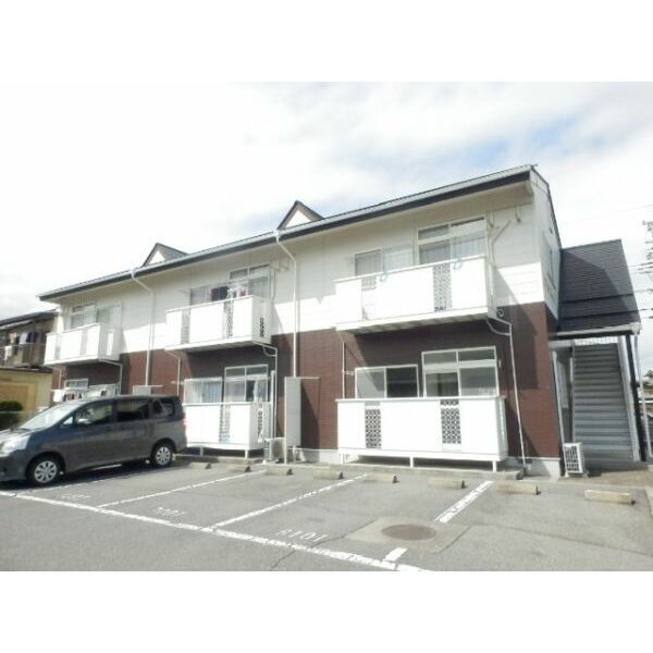 ファミーユ新村B棟の外観画像