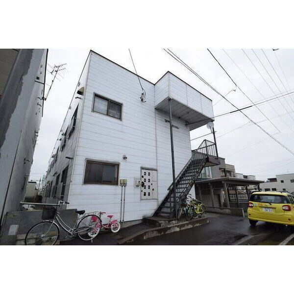 はせ川マンションの外観画像