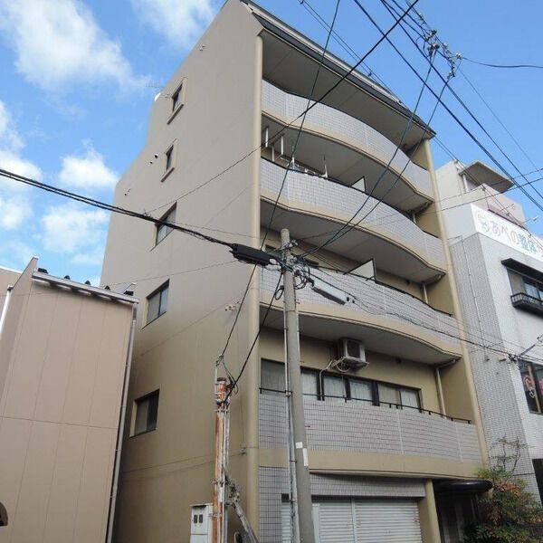 コージ敬里の外観画像
