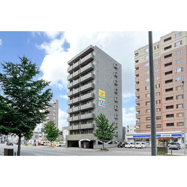 ベストL表参道の外観画像