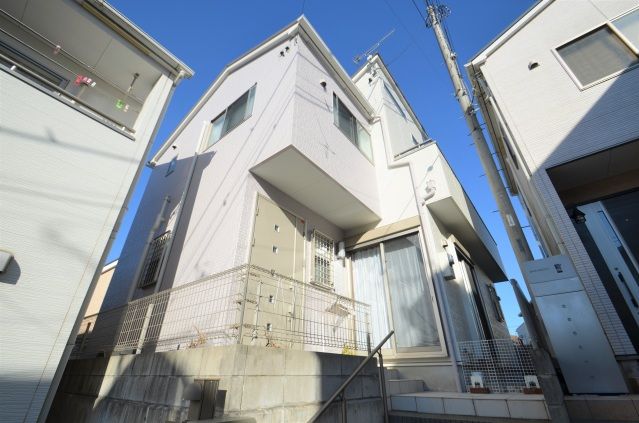 日野様貸家の外観画像