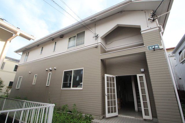 三ッ沢上町タウンハウス伍番館の外観画像