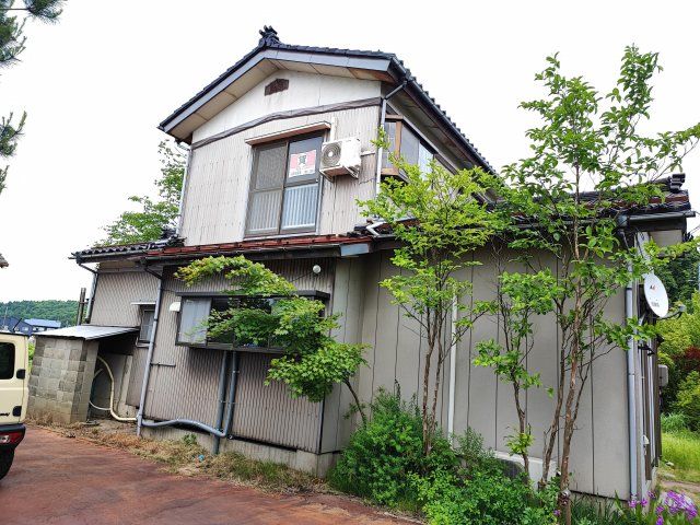 長岡市乙吉町戸建の外観画像