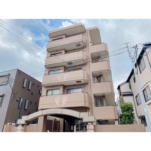 フリーディオ三宿の外観画像