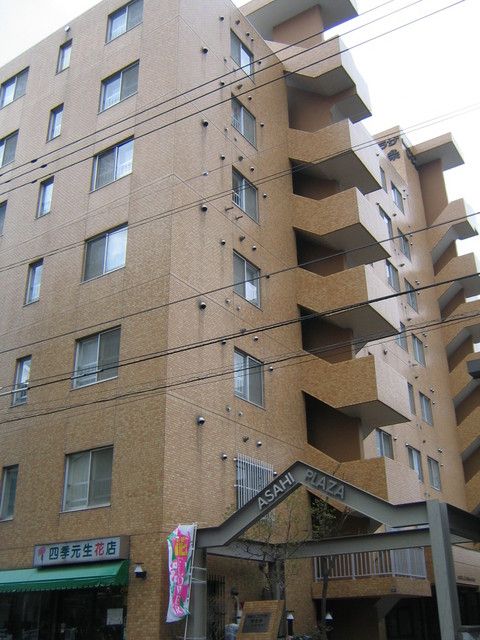 朝日プラザ南16条の外観画像