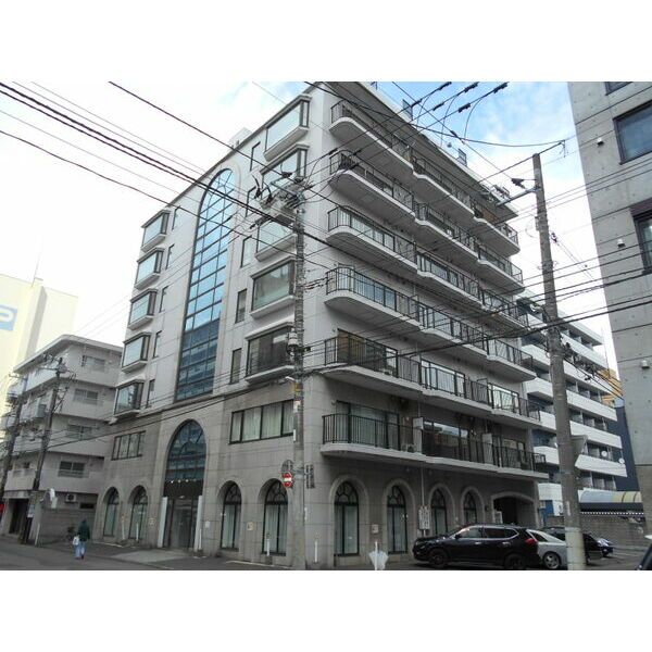 プラザ8.5の外観画像