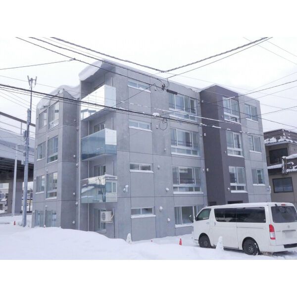 LIVAROT N33(リバロエヌ33)の外観画像
