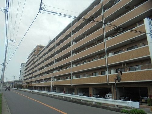 ライオンズマンション草加東の外観画像