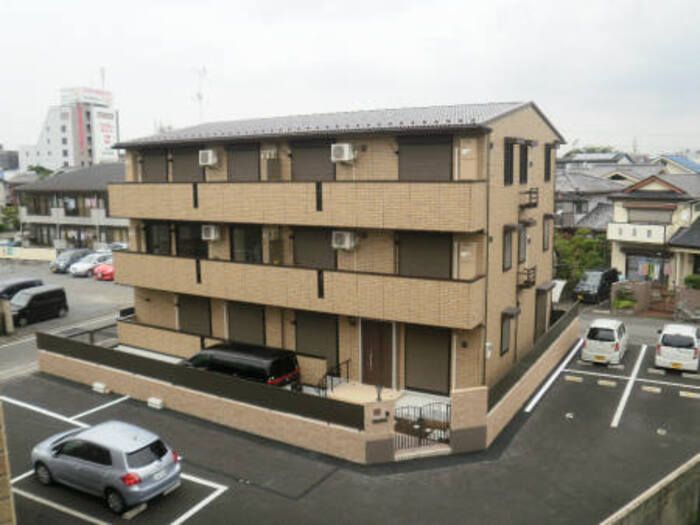 アルベロスの外観画像