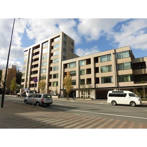 ブランズ円山外苑前の外観画像