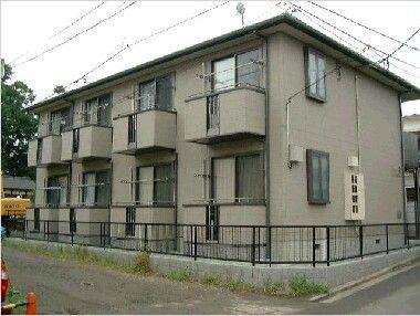 クレール・レヴィーの外観画像