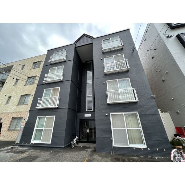 クリスタルハイツ元町の外観画像