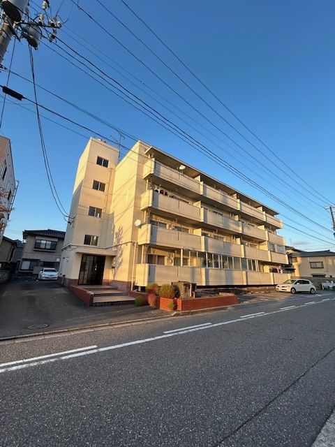 ハイツ米山の外観画像