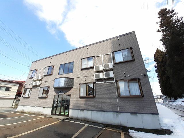 京成格ハイツの外観画像