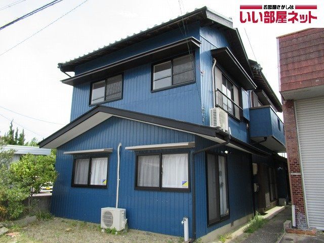 シェアハウス津の外観画像