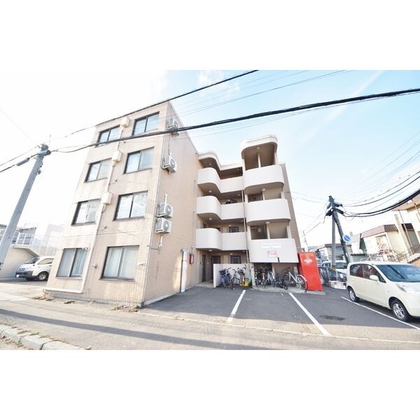 ビッグバーンズマンション八軒Ⅱの外観画像