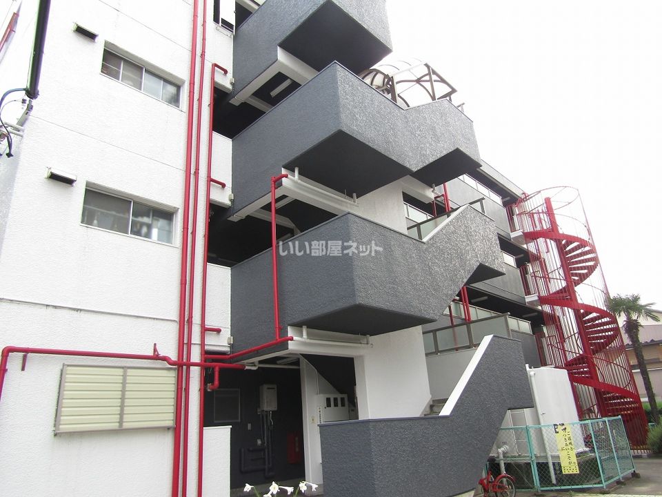 第2信栄ハイツの外観画像
