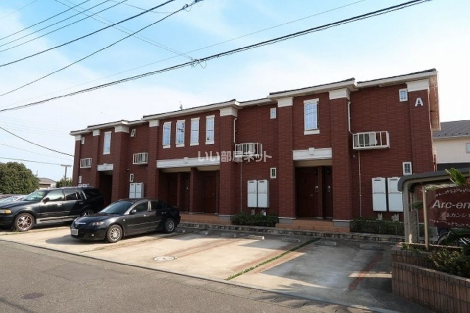 アルカンシェル東台 A棟の外観画像