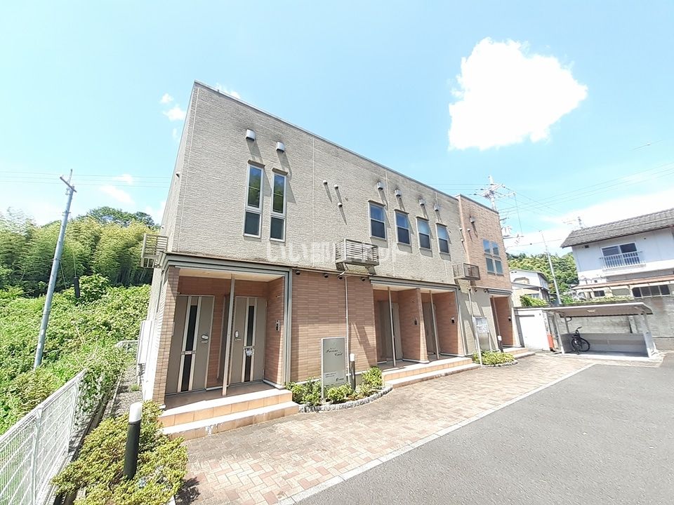 プレシャスコートの外観画像