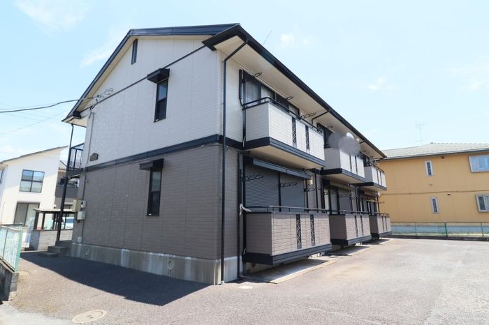 屋敷添ハイツの外観画像