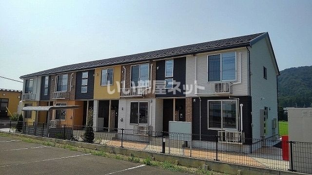 カーサ アザレアの外観画像