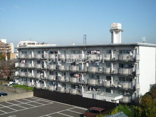 西春ビルの外観画像