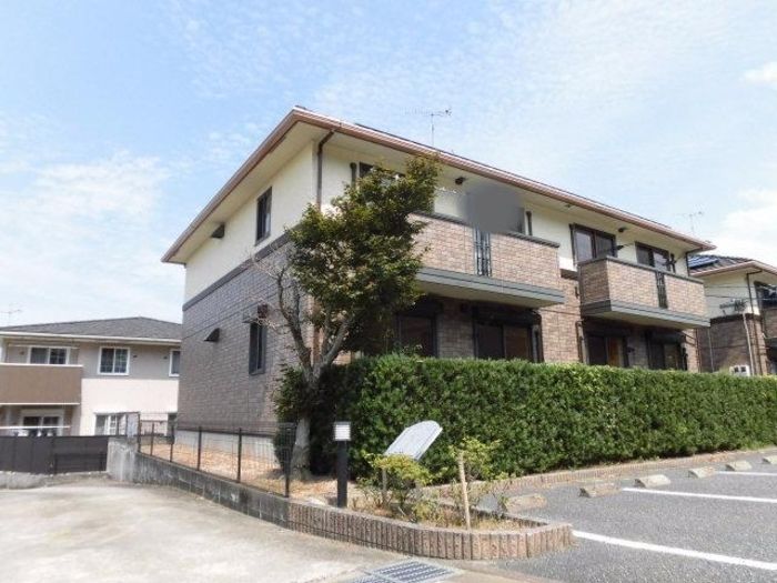 ロイヤルパーク 弐番館の外観画像