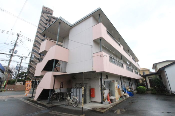 津留崎ビルの外観画像