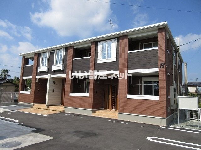 ニュー クレイン Bの外観画像