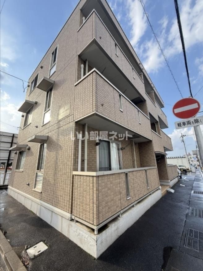 セジュールオッツ弘前中央の外観画像