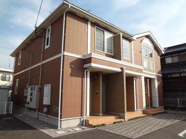 グランドール三田川の外観画像