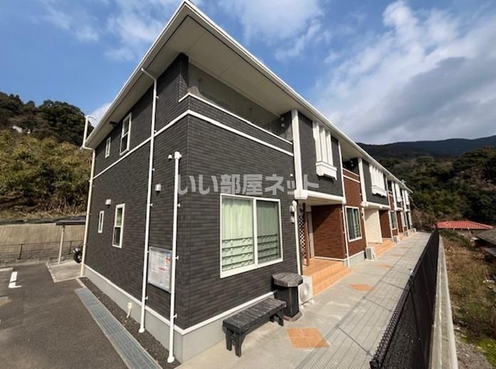 スラージュの外観画像