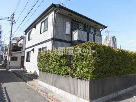 ハイツ腕塚の外観画像