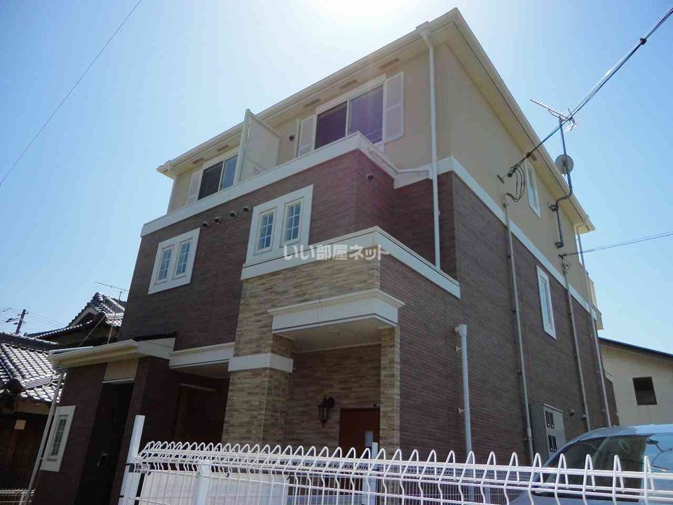 セレーサ トーレの外観画像