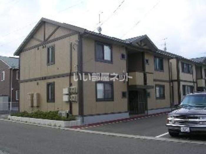 リビングタウン八日市場 Cの外観画像