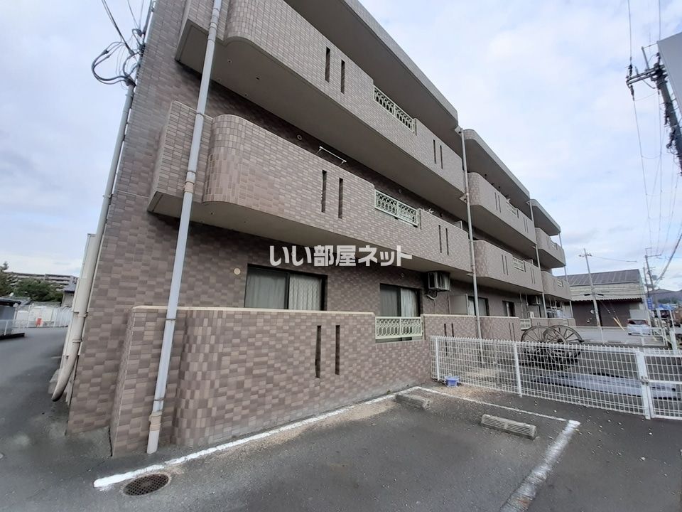 フルーエントIVの外観画像