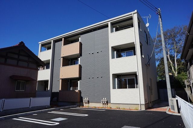 クローバー ヒルズの外観画像