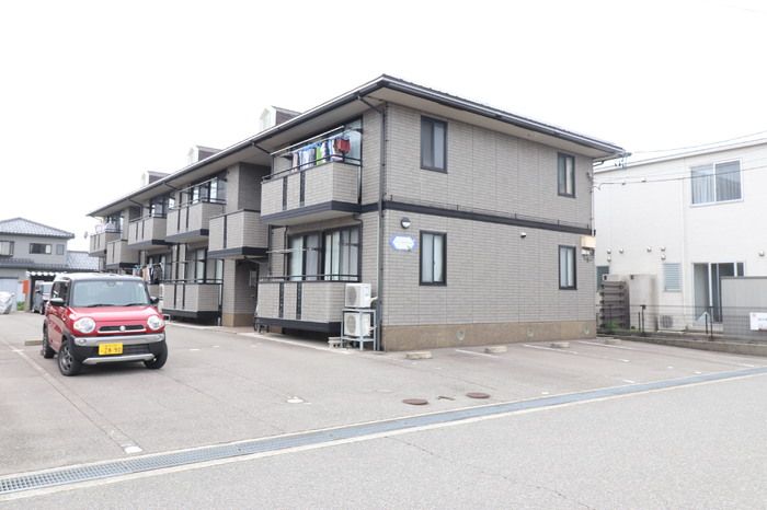 ドゥ サンパティークの外観画像