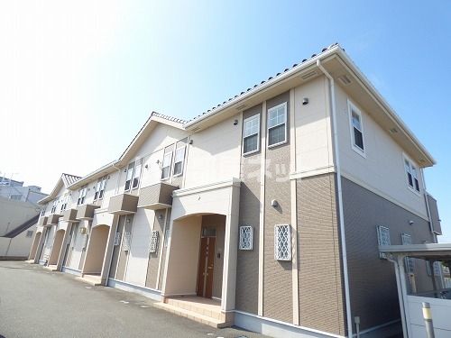 シャルレックスB棟の外観画像