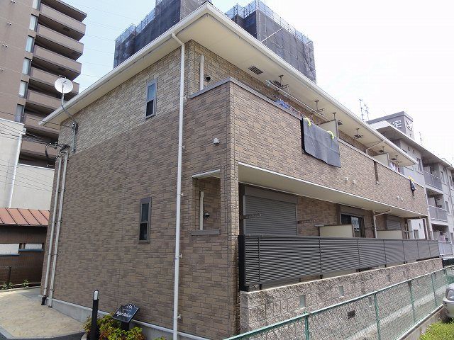 メガ・パラーシオの外観画像