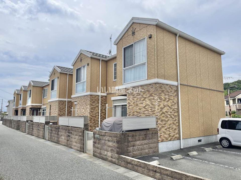 メゾン英賀保駅北の外観画像