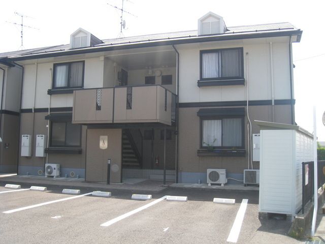 ロイヤルパークAの外観画像