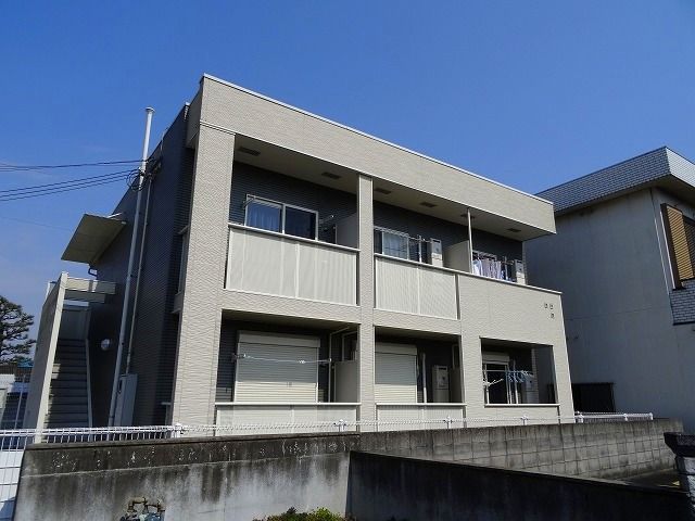 コメンサールの外観画像