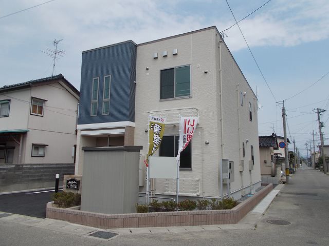 アビタシオン ラシュレの外観画像