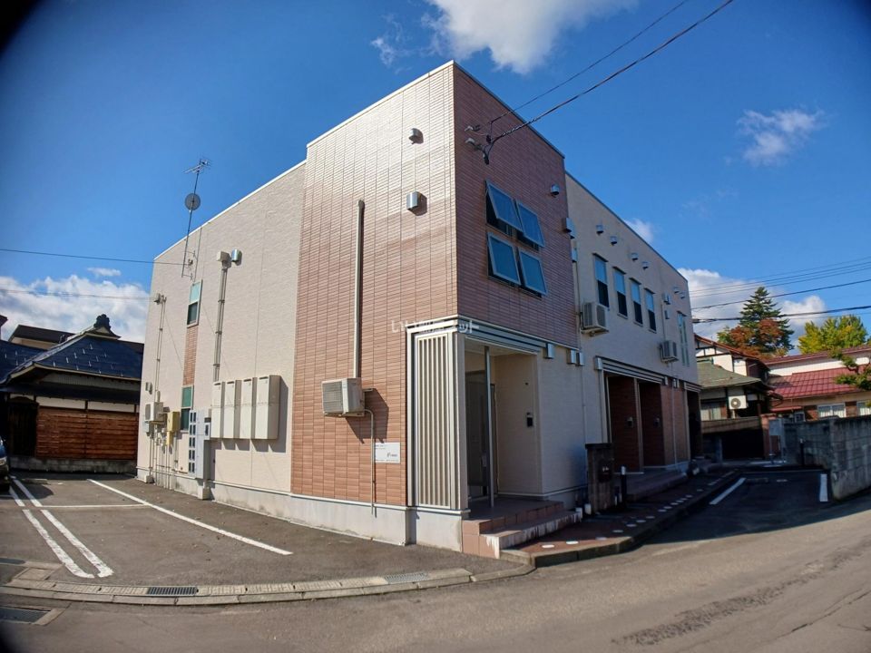 ライフ バーゼの外観画像
